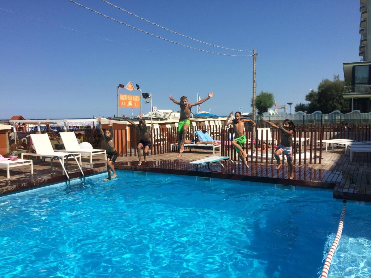 Hotel Villa Saba Bellaria – Igea Marina Kültér fotó